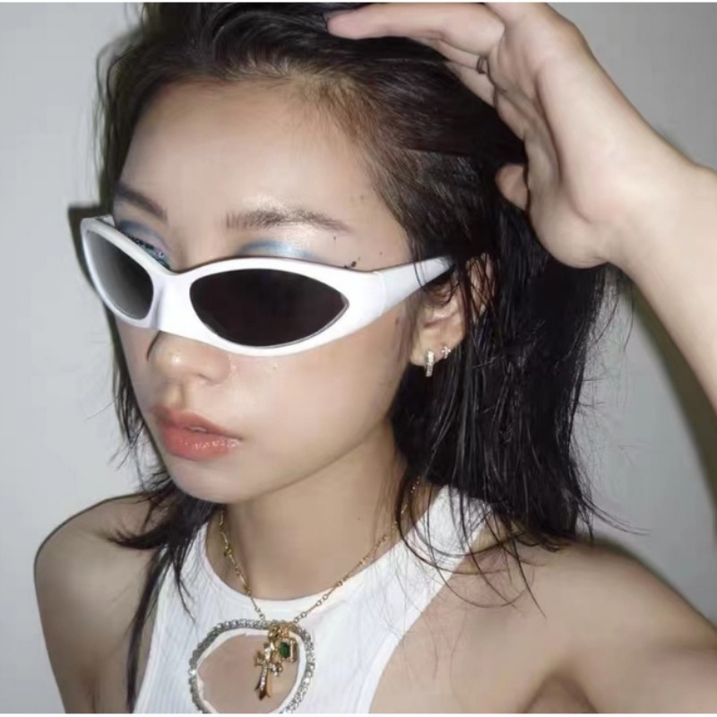 Mens Fashion In The 2000S - Y2K Sunglasses 2000s Retro Bat Sunglass